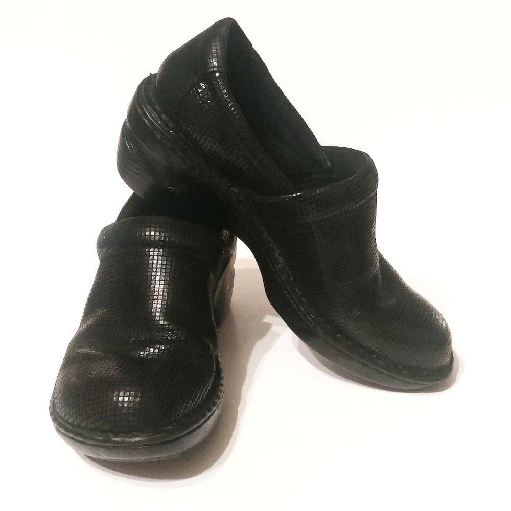 Born clogs